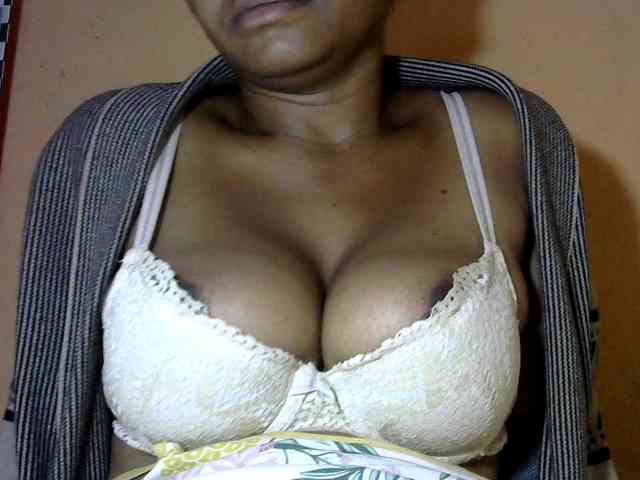 CAROLE71 webcam