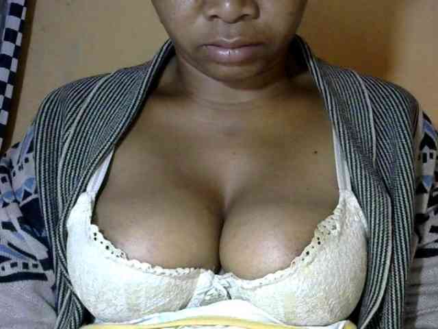 CAROLE71 webcam