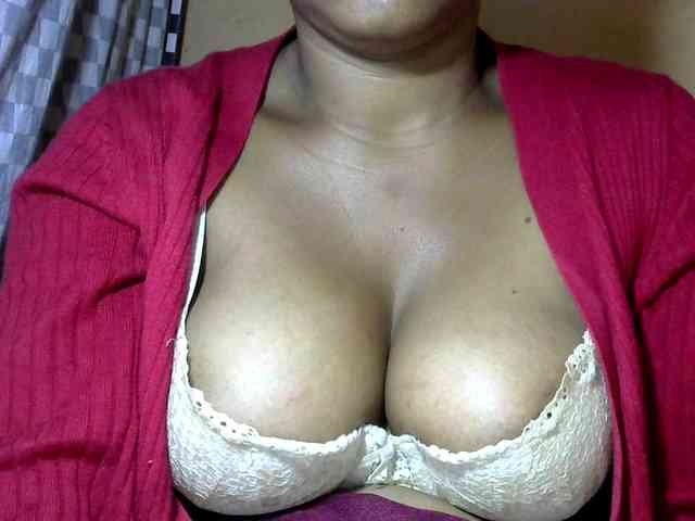 CAROLE71 webcam