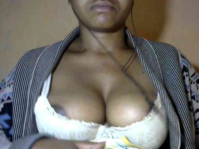 CAROLE71 webcam