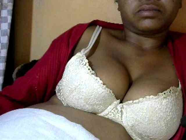 CAROLE71 webcam