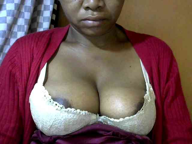 CAROLE71 webcam
