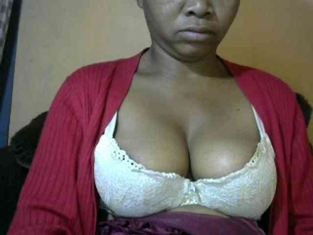 CAROLE71 webcam