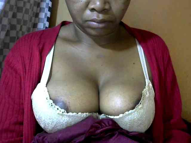 CAROLE71 webcam