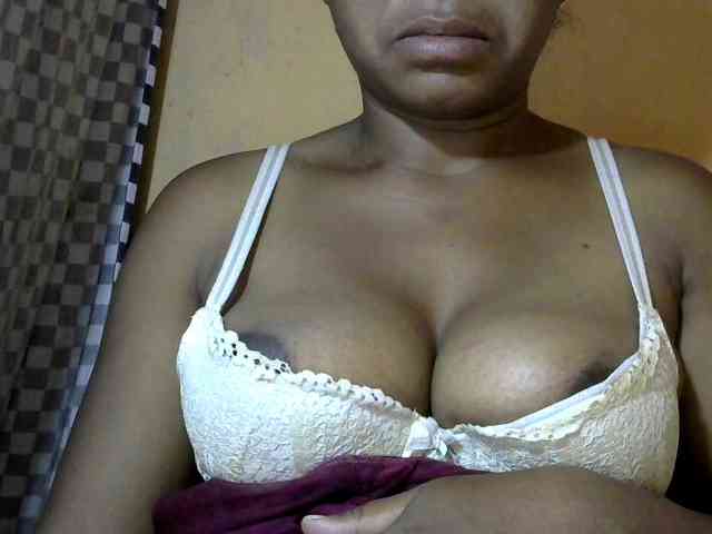 CAROLE71 webcam
