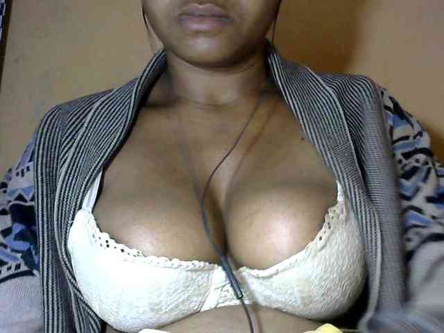 CAROLE71 webcam