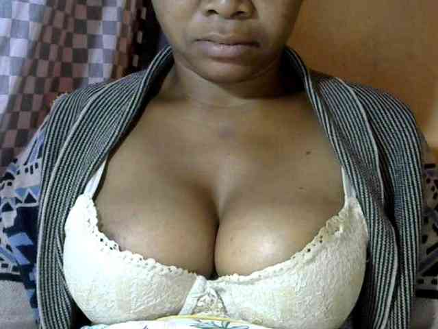 CAROLE71 webcam