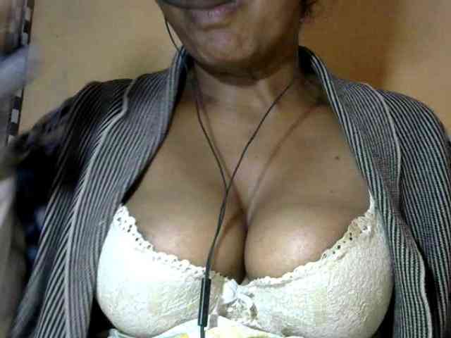CAROLE71 webcam
