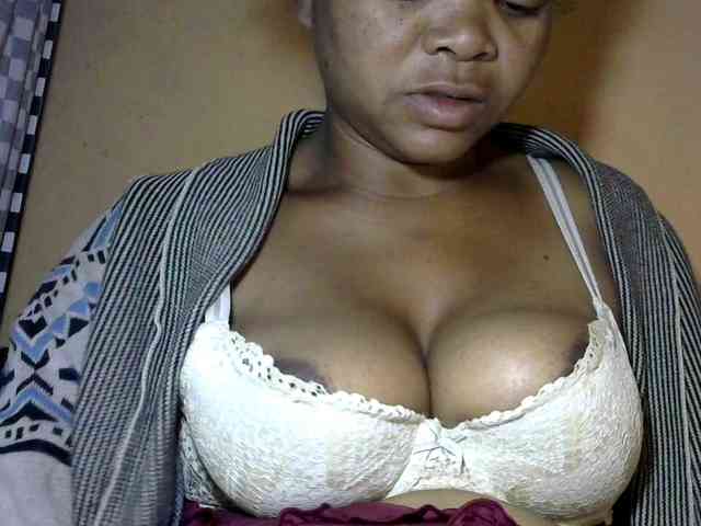 CAROLE71 webcam