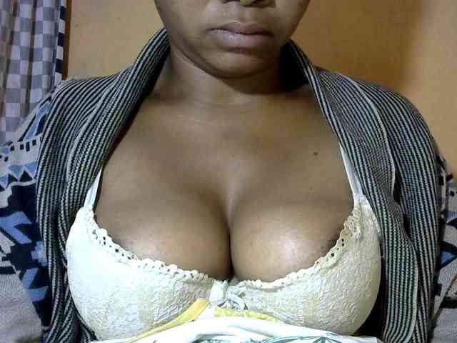 CAROLE71 webcam