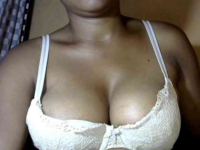 CAROLE71 webcam