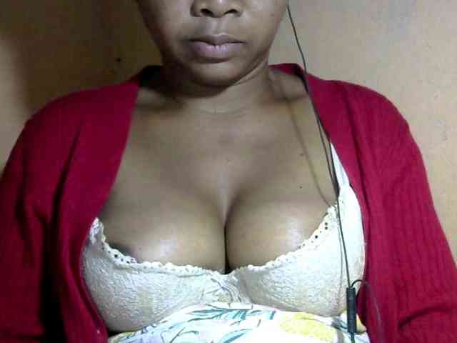 CAROLE71 webcam