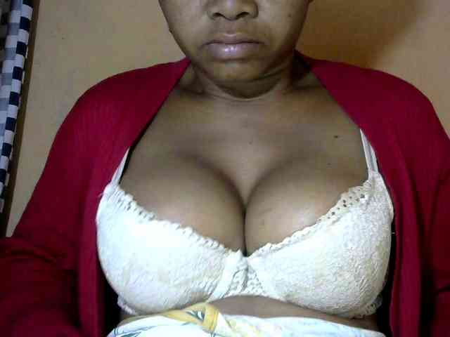 CAROLE71 webcam