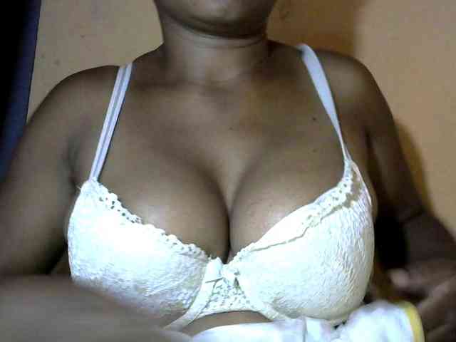 CAROLE71 webcam