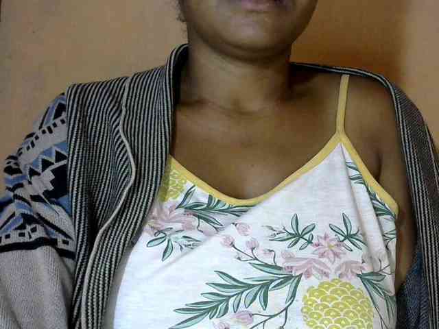 CAROLE71 webcam