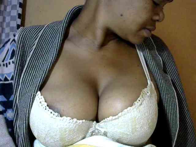 CAROLE71 webcam