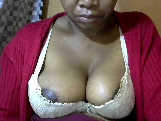 CAROLE71 webcam