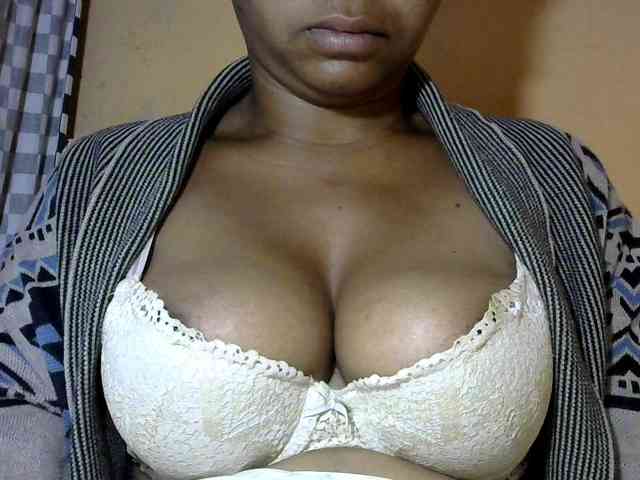CAROLE71 webcam