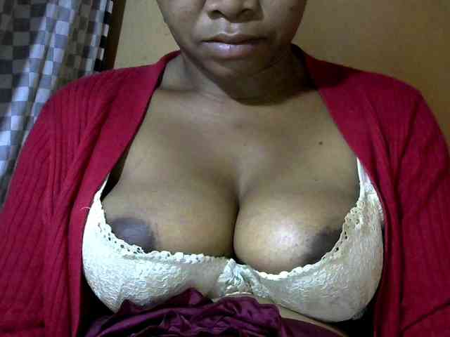 CAROLE71 webcam