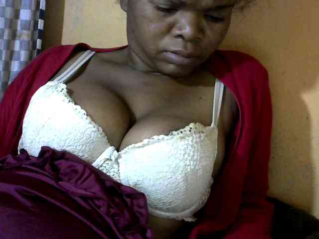 CAROLE71 webcam