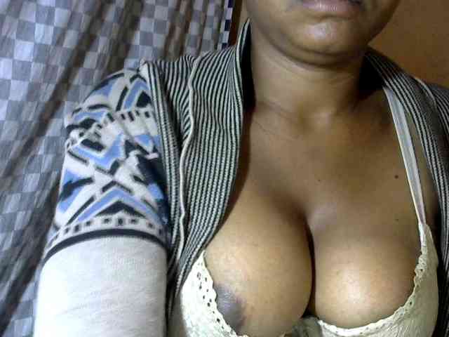 CAROLE71 webcam