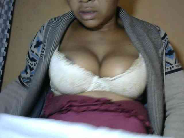 CAROLE71 webcam