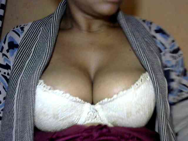 CAROLE71 webcam