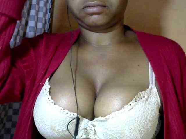 CAROLE71 webcam