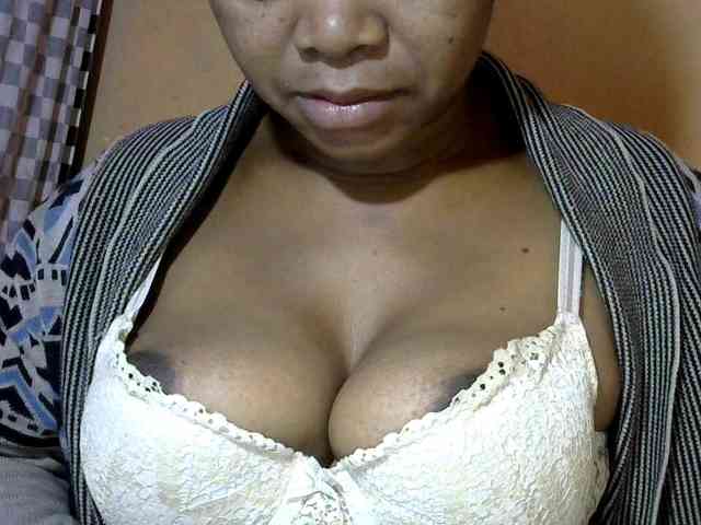 CAROLE71 webcam