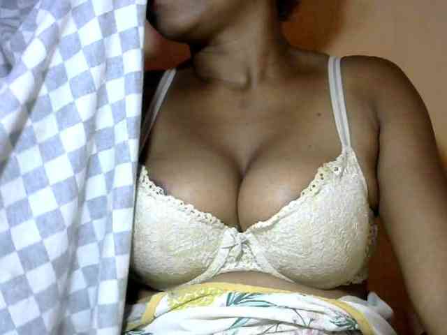 CAROLE71 webcam