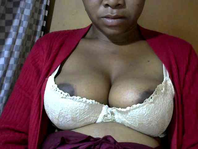 CAROLE71 webcam