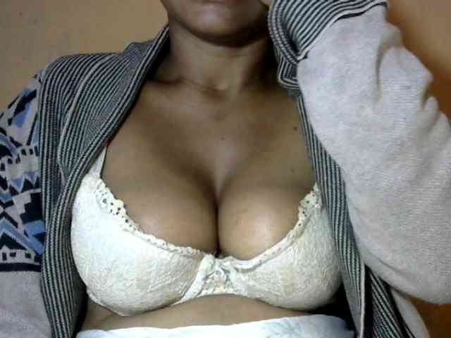CAROLE71 webcam