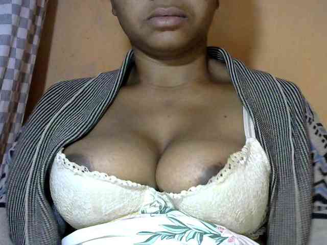 CAROLE71 webcam