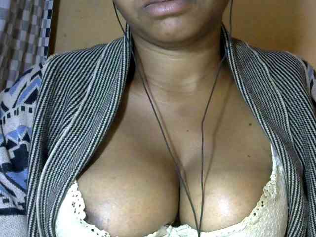 CAROLE71 webcam