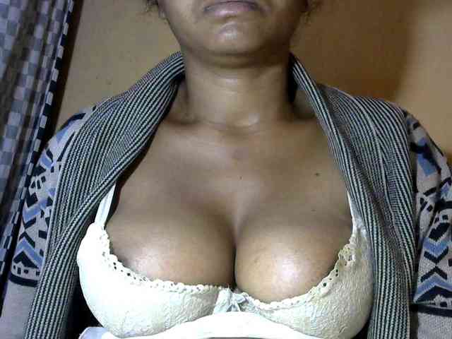 CAROLE71 webcam
