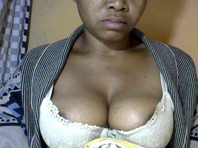 CAROLE71 webcam