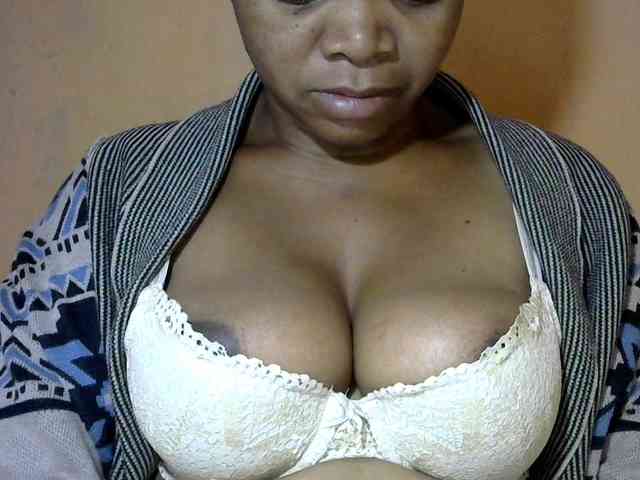 CAROLE71 webcam
