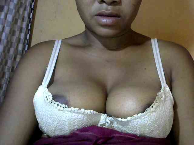 CAROLE71 webcam