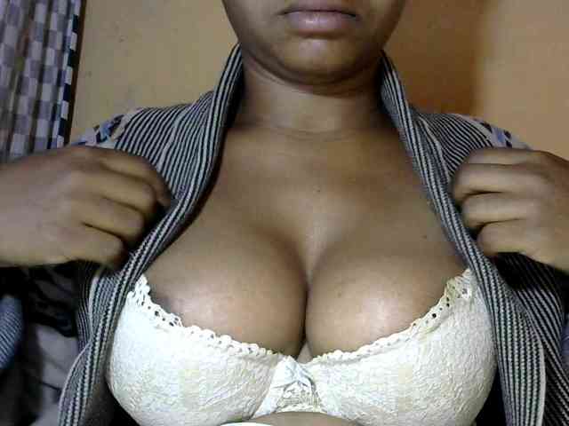 CAROLE71 webcam