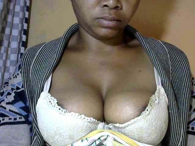 CAROLE71 webcam