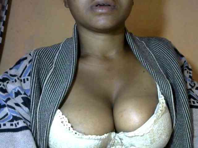 CAROLE71 webcam