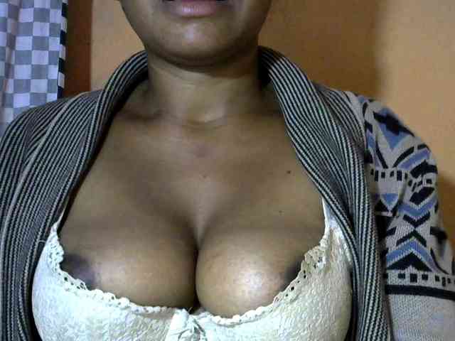 CAROLE71 webcam