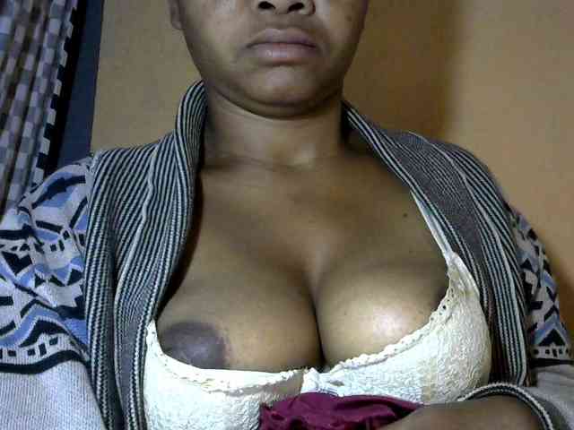 CAROLE71 webcam