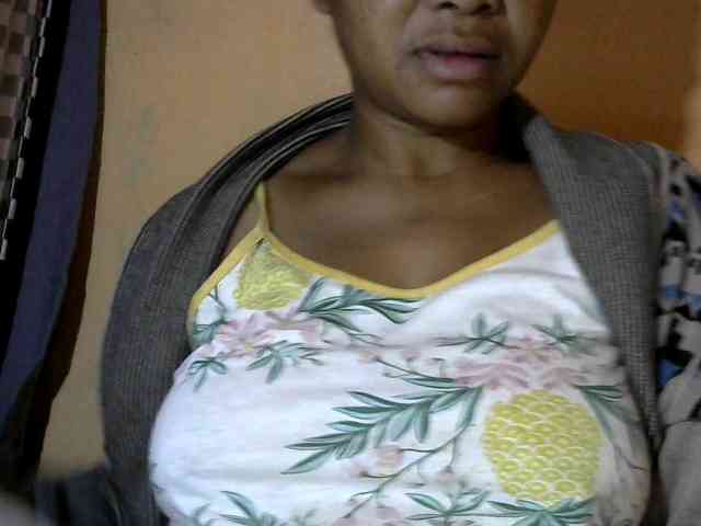 CAROLE71 webcam