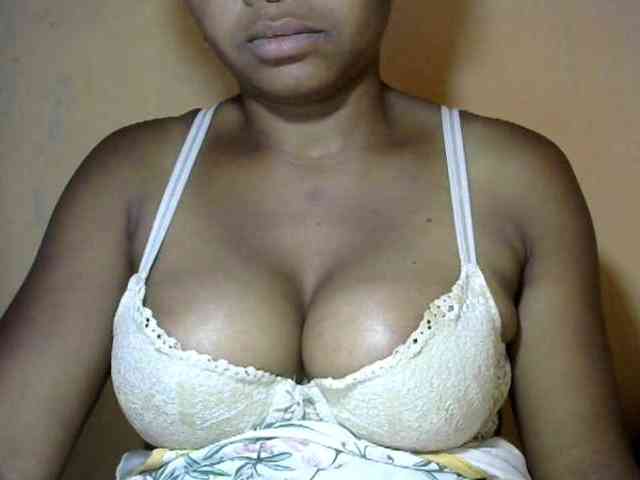 CAROLE71 webcam