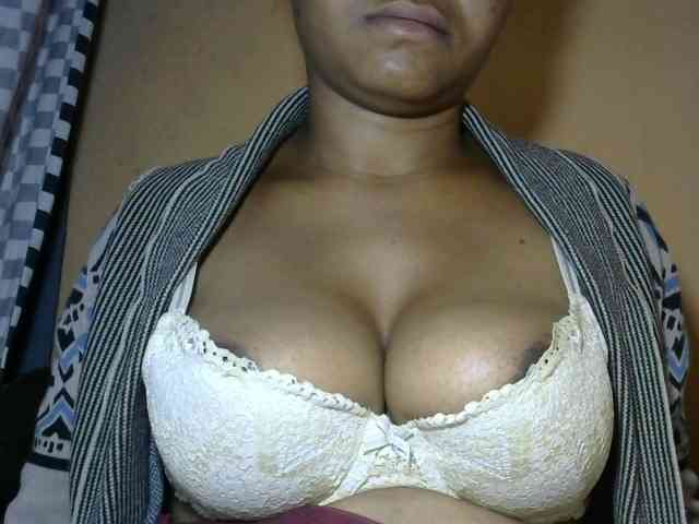 CAROLE71 webcam