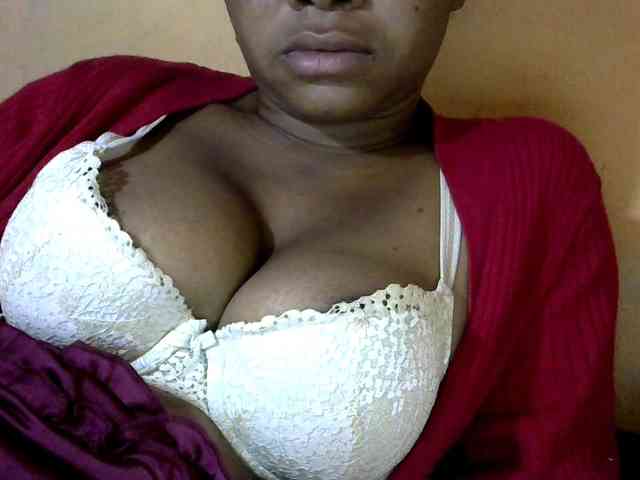 CAROLE71 webcam
