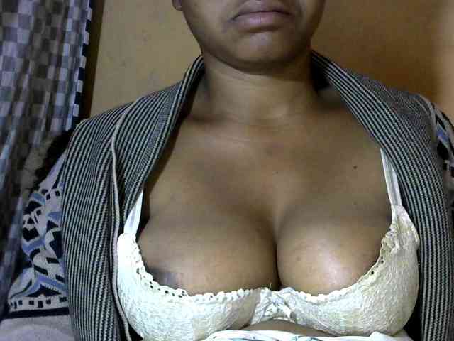 CAROLE71 webcam