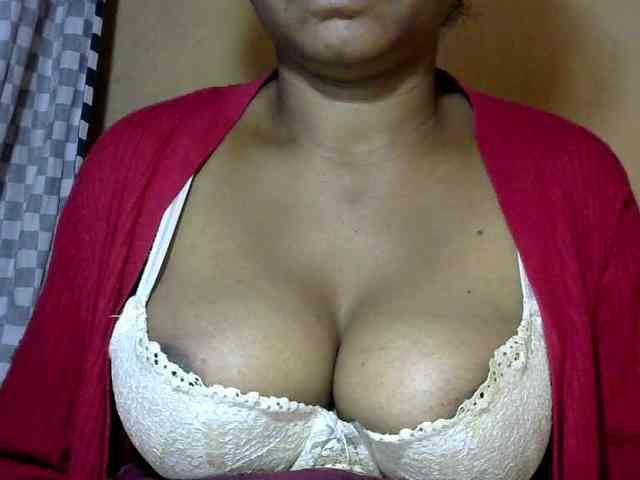 CAROLE71 webcam