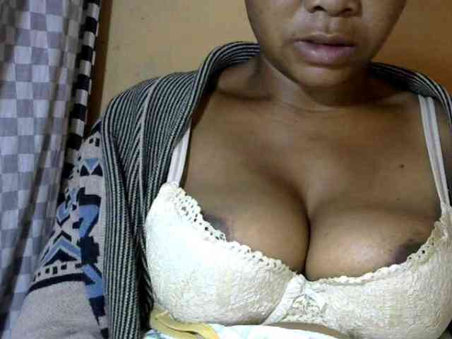 CAROLE71 webcam